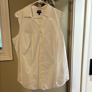 Talbots Plus White Sleeveless Button-Down Blouse – Size 14W